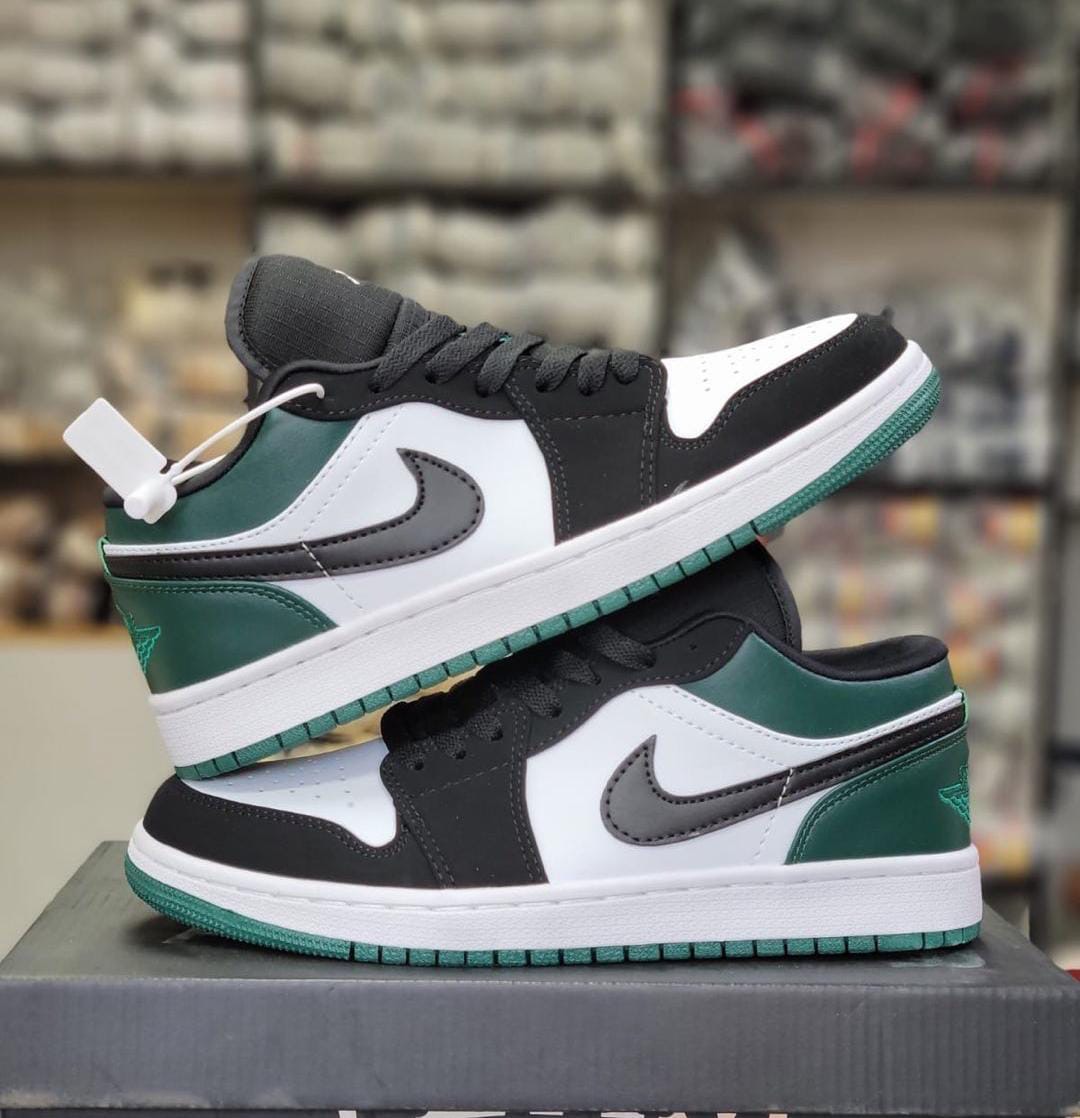 Jordan 1 Low Black Green White